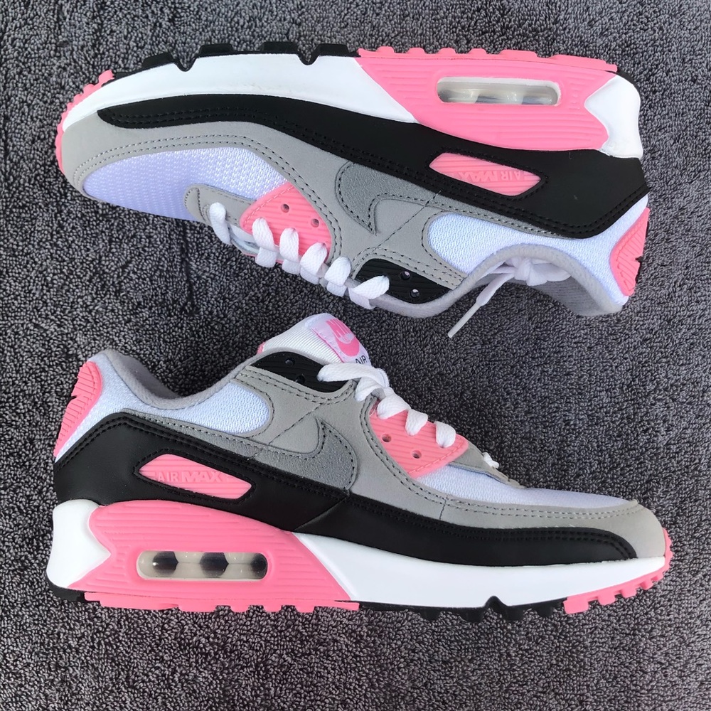 Nike Women’s Air Max 90 Shoes